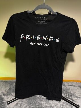 Friends New York City Black Graphic Tee - Medium